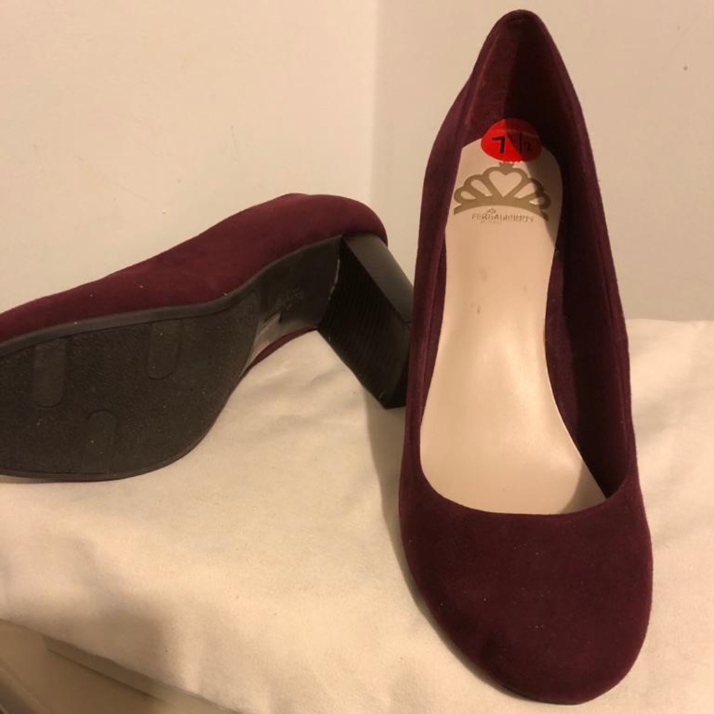 Brand new Fergalicious Suede pumps